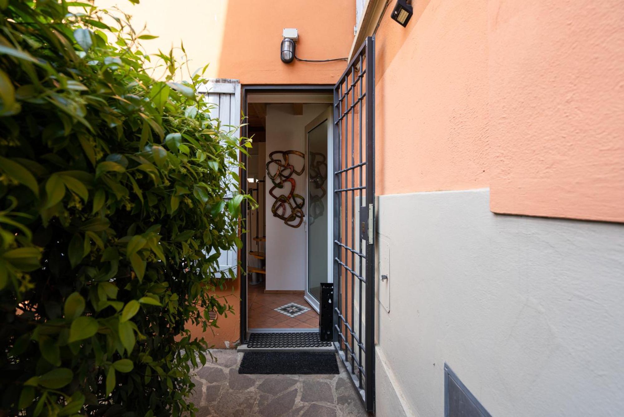 דירות Authentic Bologna Relax: 10 Minutes From The Heart Of Town מראה חיצוני תמונה
